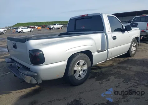 2004 Chevrolet Silverado 1500 z USA, uszkodzony, nr VIN 1GCEC14X44Z188730